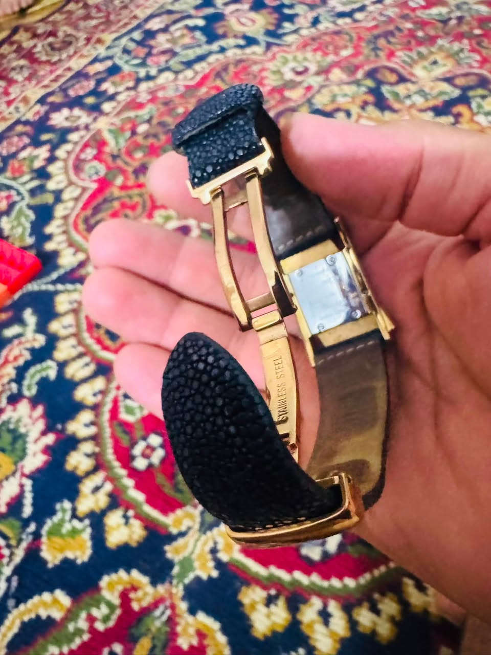 نسائي اسويسري كل الساعات 
للاستفسار ***********
