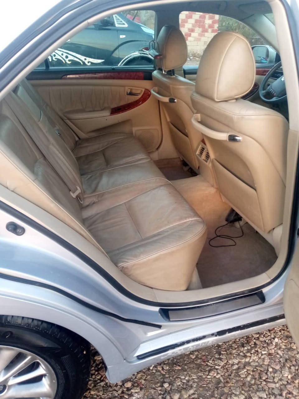 شاهينه للبيع فول عده الفتحه بيها قماره بسمي مداور ثانيوم رقم بغداد للتفاصيل اكثر اتصل *********** مكان السياره نجف مشخاب
