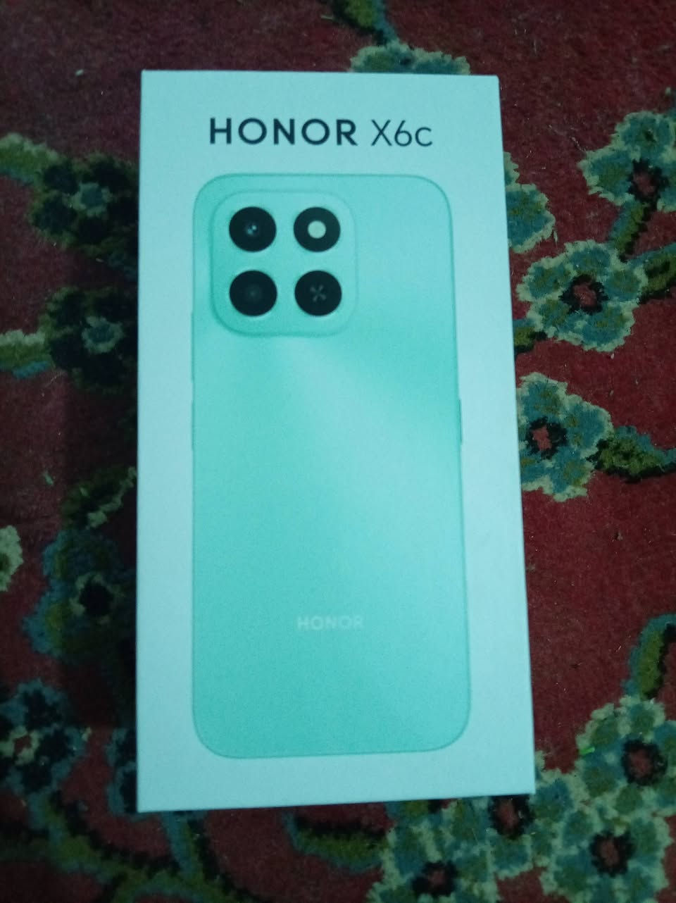 السلام عليكم هونر x 6c ذاكره 128 مكفول حته من شخط السعر 145 وبي مجال بسيط للاستفسار *********** مستخدم شهر واحد بس ستخدم شخصي وكامل هوه وملحقاته
