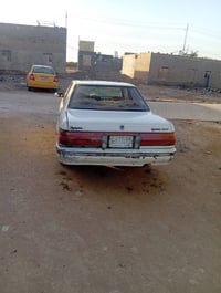 عندي سياره هارتوب موديل ١٩٩٢مكينه وكير فافتي حلوات كهربائيه كله شغال  ...