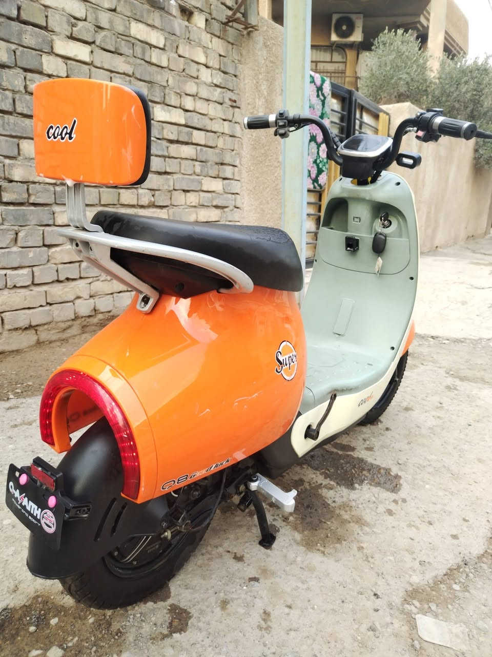 السلام عليكم دراجه شحن كسلاسك لون برتقالي دراجه نضيفه وكامله مابيه اي نقص وياه شاحنه وسويج وبصمه وكارت تشغيل NFC

السعر 275 وبيه مجال للطيبين 

العنوان بغداد 
***********
