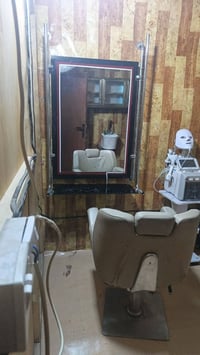 غراض حلاقه للبيع بسعر مناسب مكانهن بغداد تفاصيل خاص او اتصل وتدلل 0773...