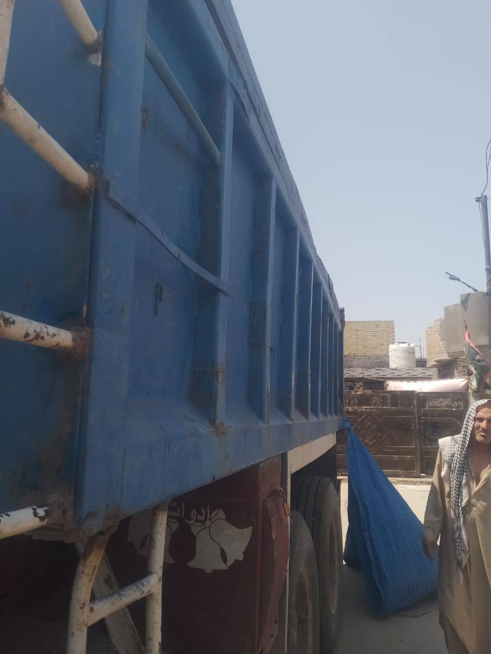 السلام عليكم البي للبيع موديل 75مجموعه جي اف كير 160مكينه بيه خيط بخار تخم تاير بدي نضيف طوله 5250م ***********
