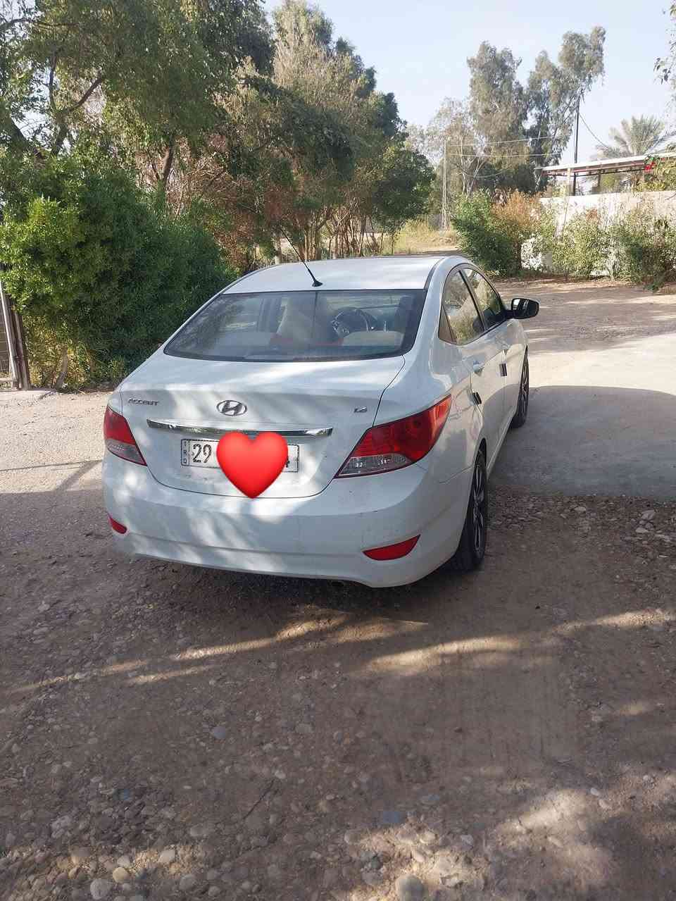 السلام عليكم اكسنت موديل 2014 رقم واسط دولي بسمي سنويه ل 28 محرك 1600 تخم ويل كب تخم تاير تبريد تتفئه 
ماشيه 185 حقيقي.  وارد خليجي مكفوله كفاله عامه       سياره مال بيت مامتعوبه العنوان واسط قضاء الزبيديه ***********// ***********
