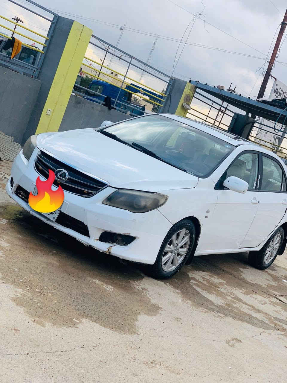 سلام عليكم سياره بي واي دي موديل 14 محرك وكير كورلا للبيع مكينه وكير كلش نضيفات تنته بصمه كامره خلفيه وشاشه بلاديه بيه فقط صبغ بنيد وجاملغ خلفي بسيط مابيه اي نقص تدفئه فول تبريد بي عطل بسيط الرقم اربيل سنويه باسمي شرط التحويل مثل متشوفون النضافه ا لعنوان تكريت  للاستفسار ع الخاص او ***********
