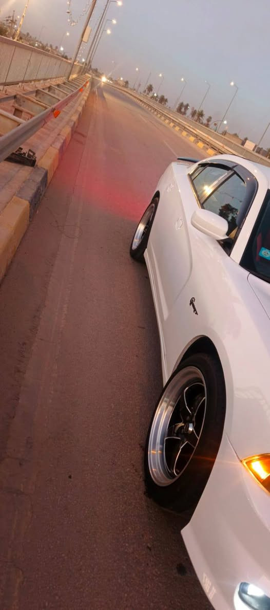 السلام عليكم من رخصة الأدمن المحترم
دوج تشارجر موديل 14 للبيع فقط بدون مراواس رقم بغداد السياره جاهزه ومصروف عليها مال جناي مامشتغله خط ابد جديده كير ومكينه وحداديه وتخم تاير ويل جدد كير طياره شاشه جبيره كامره دواره تحكم استيرن مكينه 3600 جديده تو ويل وبعد بيها مواصفات السعر 140 وبيها مجال للشراي اتصال  ***********
واتساب ***********
