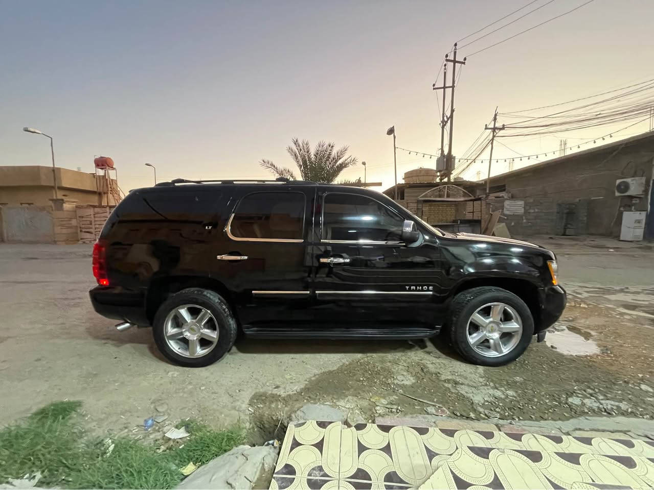 السلام عليكم 
تاهو 2014 اصل مواصفات lt فول 
تبديل بنيد وجاملغ حادثها جدا خفيف بدون دواخل 
حداديه كلها جديده امامي وخلفي محرك كير مكفول سنويه ب اسمي تخم تاير جديد شديته السياره كلش نضيفه ماشيه 110
ترهم بيع او مراوس اقل اكثر ماكو مشكله السعر 245
مكاني شطره *********** الشطره, ذي قار
