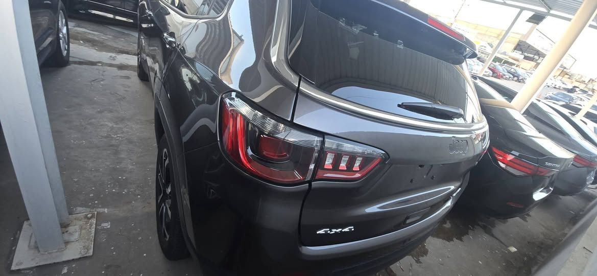 جيب كومباس 2024  لمتدد
رقم شاصي مرفق 
سيارة جاهزة وحلوة 
موقع بسليمانية 
***********.
***********
سعر  168 ورقة
