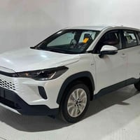 كورولا كروس • ٢٠٢٥ • ماشية ٥٠٠٠
