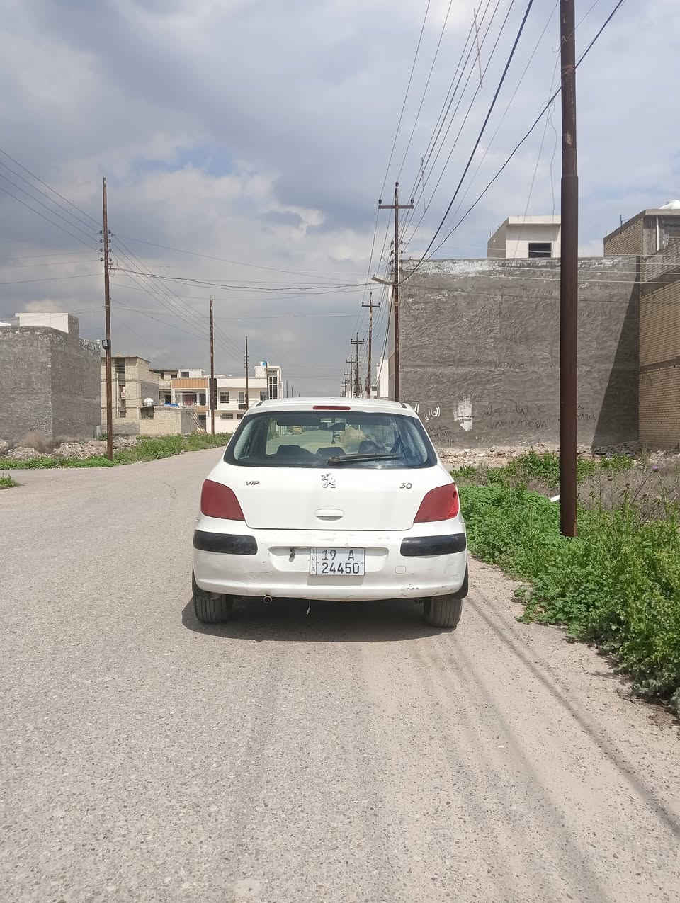 سلام عليكم بيجو فرنسي307.   2005سياره خير من الله نواقصه بصيطه تبريد شغال فول التدفئة ملغي السياره مكانه بغداد الدوره بأسمي كربلاء مشروع وطني وين تريد احولك تحويل ثاني يوم وها اتقره السنوية7/2/2031 ال43وبي مجال للشراي ***********واتساب
