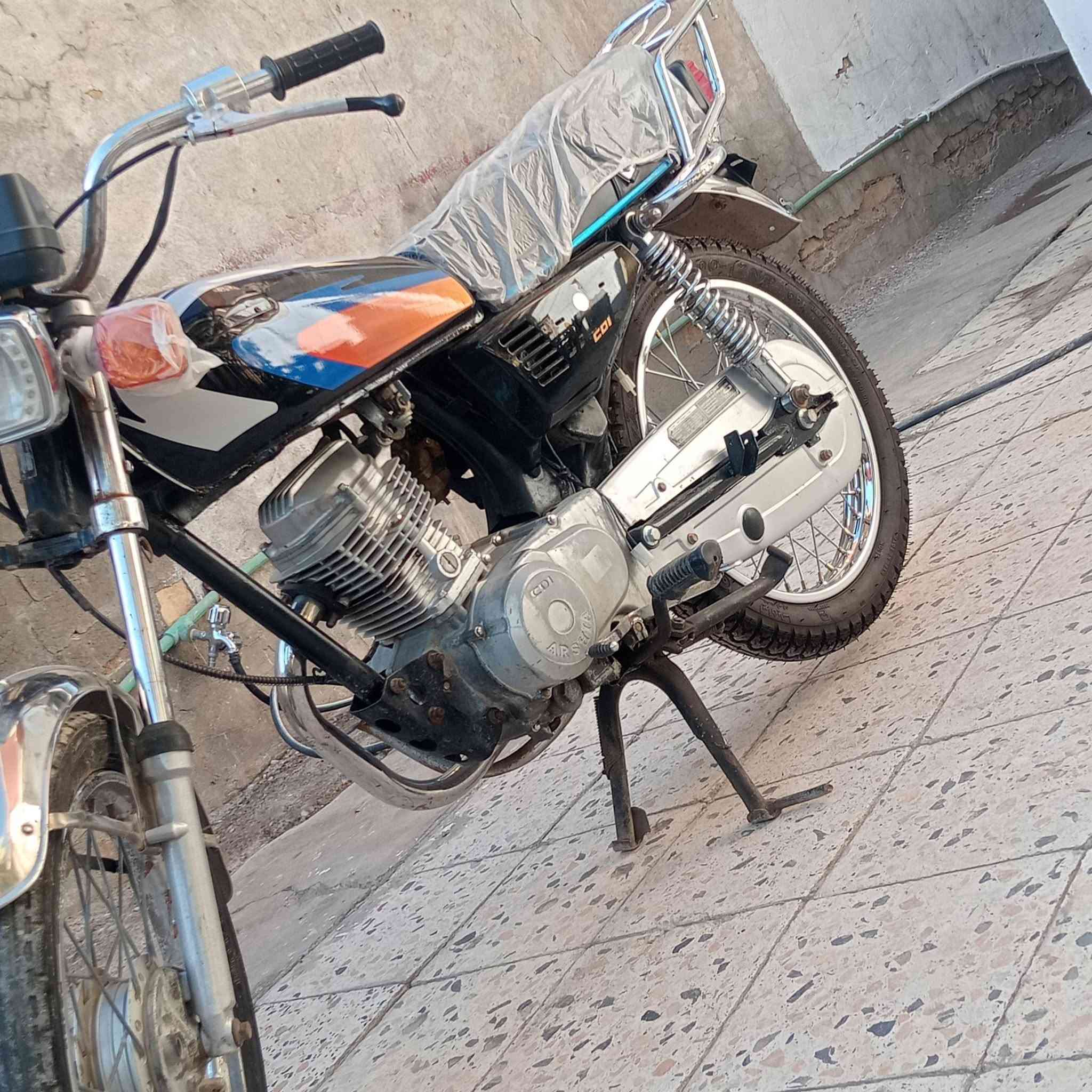 سلام عليكم اربعه كير للبيع
مكاني كوت خاجيه سعر600 وبيه مجال
***********
