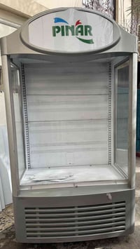 براد عرض بدون باب شغال ونظيف مامصلح للبيع قيم واخذ 07802240691 العرض م...