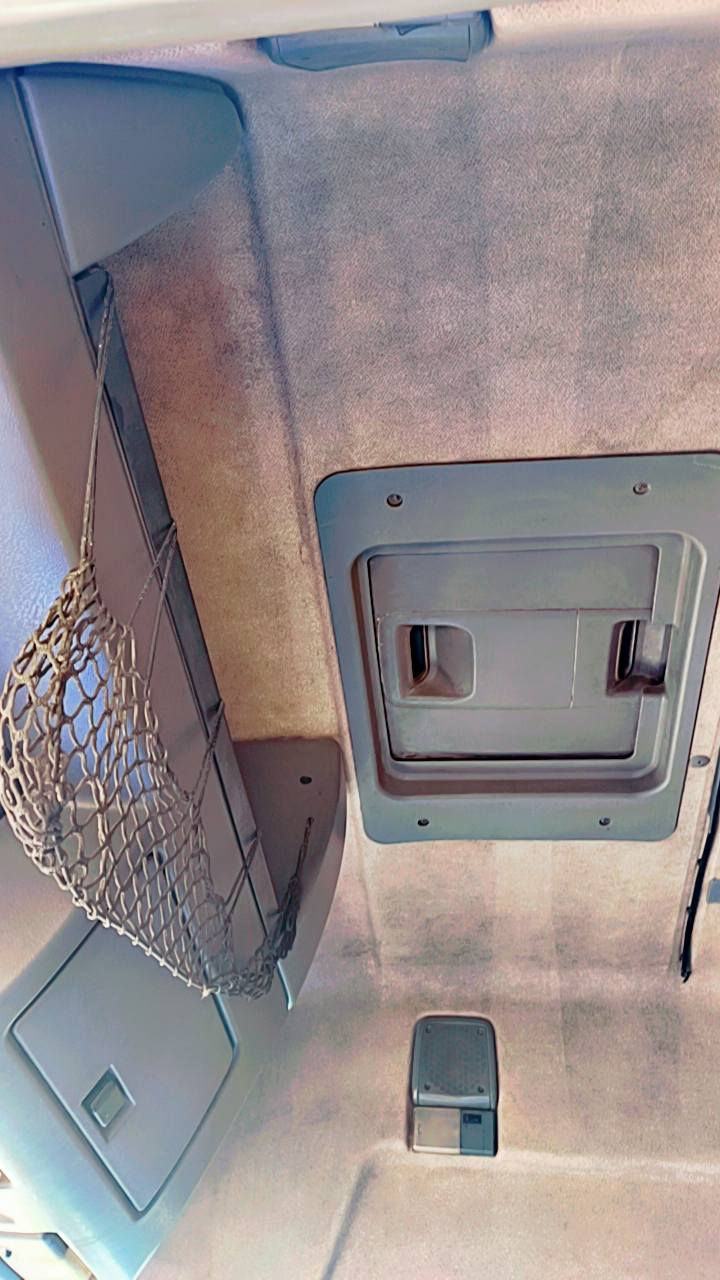 سلام عليكم اخوان للبيع فقط رينو 2001 انجكتر مربوطة صهريج كاملة هية وتانكيها راس تخم تاير تانكي نقص زوجين سيارة شغالة وجاهزة للشغل رقم سليمانية سنوية منتهي صار شهر طوناج جي بي اس كلة شغال مكيلة سلامة سنتين بيهة منضومة بويلر كاك ابو 6 سعر السيارة 130وبيها مجال عنوان السيارة بغداد التاجي 
رقم الهاتف ‏‪***********‬‏ / ‏‪***********‬‏
