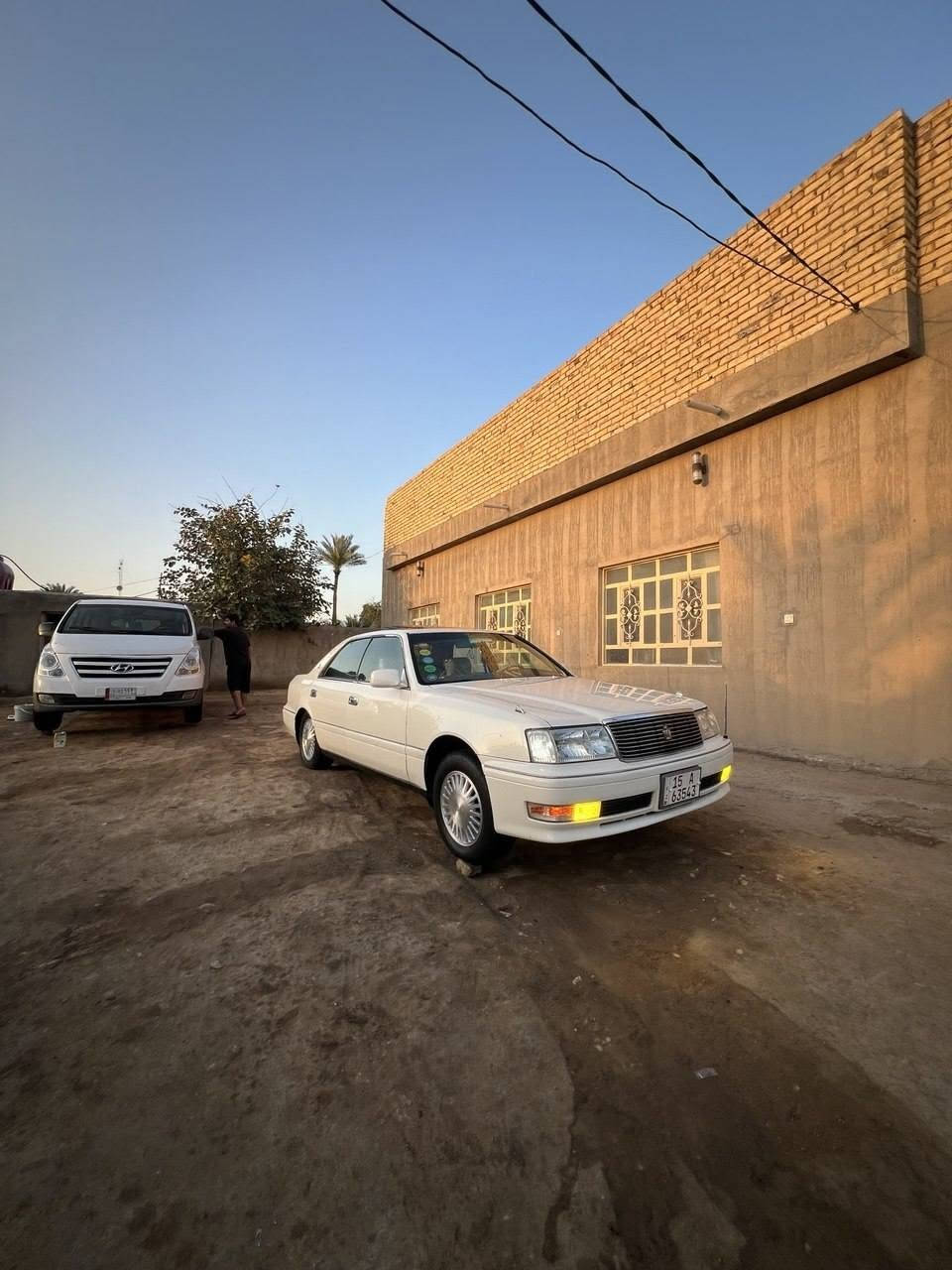 سلام عليكم   افلات   رقم انكليزي انبار    قماره فقط وطخع بسيطه بلجاملغ الخلفي ولامامي بي تصليح  قليل بلخشم فول فتحه شباج ابو عيون. ويل ليزري كبات ليزري.  دليل امامي     السيارة حلوه كلش مكينه جديده قبل شهرين شاده كارتون   تبريد شغال  غرف  جديده تور شاشه عارضه   بيه لا. زنون. اصلي ياباني  بورقه شاده وبعد بيه اهواي ماذاكرهن  السنويه صارله شهرين ساقط راعيه بلمشخاب يريد مداور تجي اتكلب وتشوف بعينك 
مكاني نجف مشخاب.   ***********  95 بيه مجال قليل كلش   مايعجبك السعر لاتعلق
