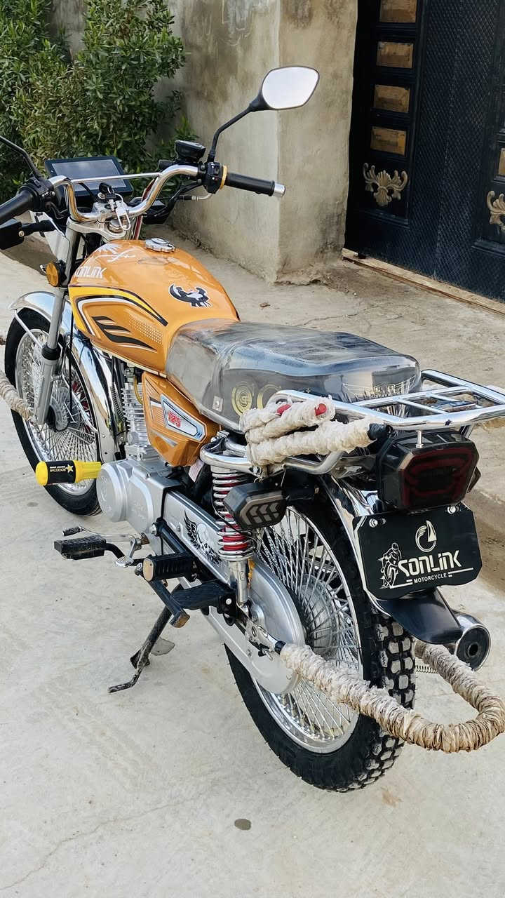 ماطور للبيع سولينك 2025 جديد مرتب نشرات جاهز منفيس موجود السعر 725 موجود فيس وموجود ***********
