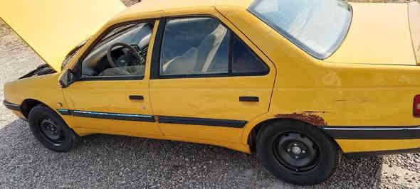 اعيد النشر بسبب الوعود الكاذبة بيجو glx موديل 12كفالة عامه ما عدا الظربة هاي موضحه ب الصورة كير محرك محور فرنسي يعني انسى الصرف والتنقيص تبريد تدفئة كهربائيات صدر كاملة مكملة تراي وين ما تريد مكاني بغداد السعر 30وبيهة مجال***********
