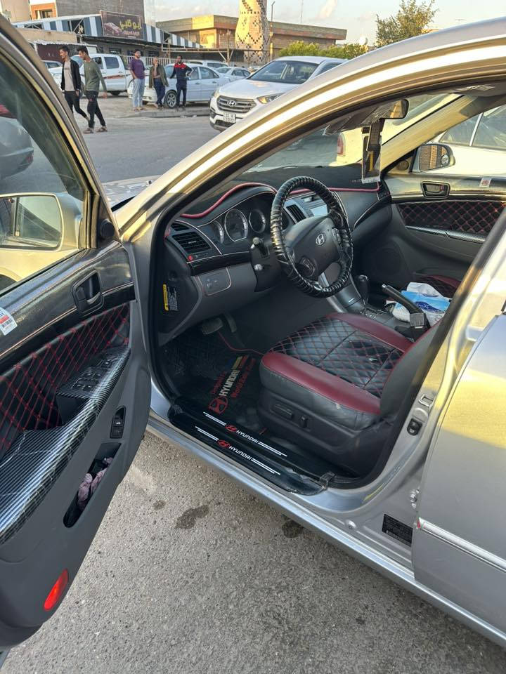 سلام عليكم سياره سوناتا مقدس 2009 امريكي كلين كفاله عامه محرك 2400 
تبريد تدفئه شغال 
فتحه 
كامرا دواره 
السياره حيل حلوه اضبط من التصوير 
مكان السياره الانبار الفلوجه السياره معروضه 135 ورقه وبيها مجال 
استفسار ‭0783 437 7548‬
#مكلف_بالنشر
