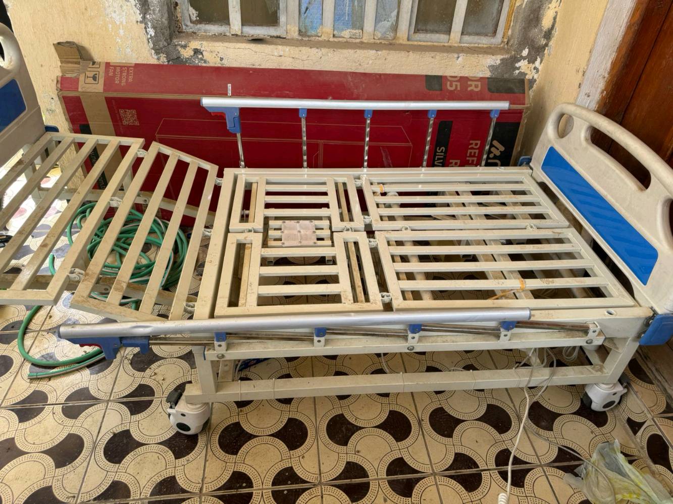 سرير طبي كهربائي ٧ حركات كله شغال جديد استخدام شهر