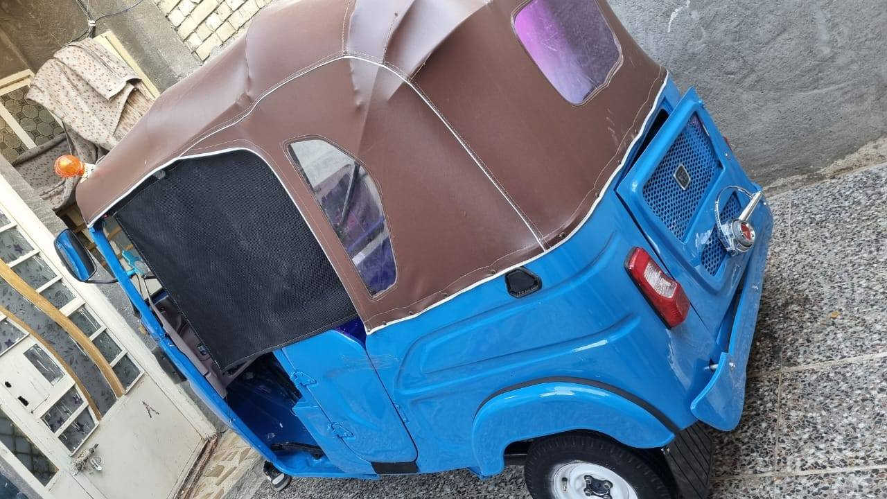 سلام عليكم تكتك للبيع مديل 22 رقم وسنويه كربلاء مكاني بغداد صبق عام كهربائيات جديده تخم تاير تكتك جاهزه من كل شي تكتك حلوه كبل اطلع لشارع اشتقل تكتك حلوه ونضيفه تعمير جديد والتفاصيل اكثر رقم  (***********) مكلف بل نشر
