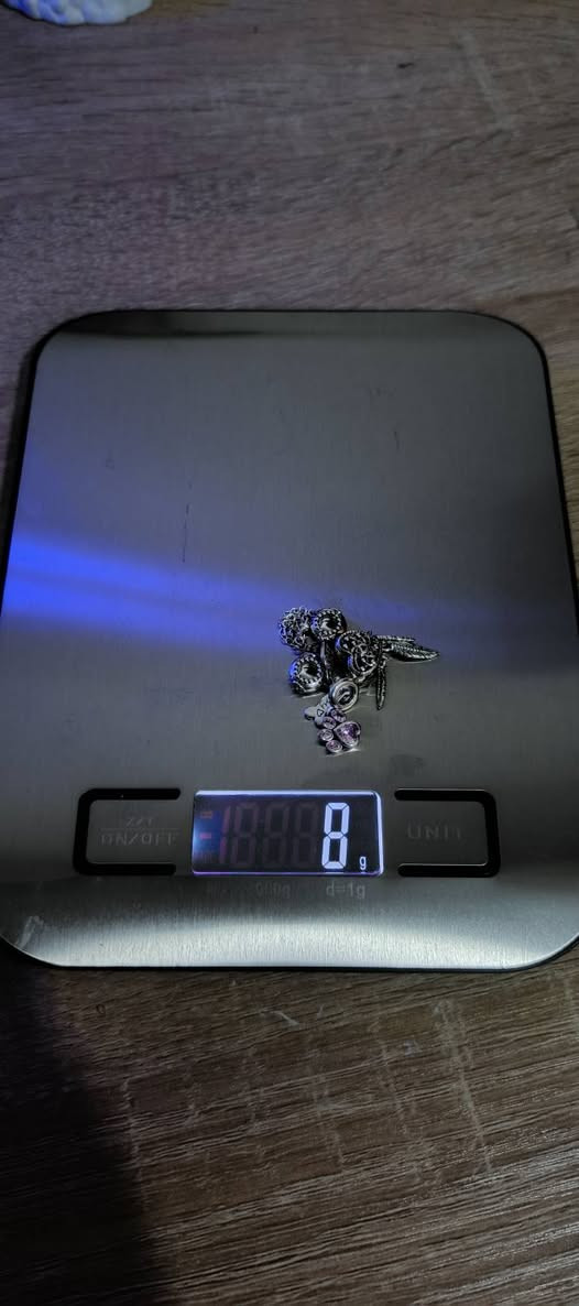 اكسسوارات بهل شكل فضه مختم S925 وزن 8 غرام صافي
شلع اكتب سعر وبل عافيه


**إذا كنت صاحب هذا الإعلان وتريد حذفه لأي سبب، رجاءا أرسل رسالة إلى الدعم الفني**