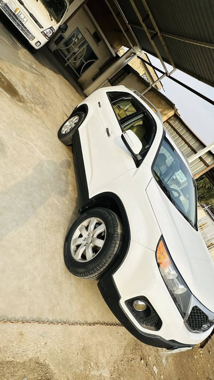 سلام عليكم
سورنتو موديل 2012
اربيل سنويه 2027
محرك 6 سلندر
تحكم ستيرن
الكير والمكينة خير من الله
مكاني واسط الصويره
رقم الهاتف ***********
 السعر 158 ورقة وبيهة مجال بسيط
