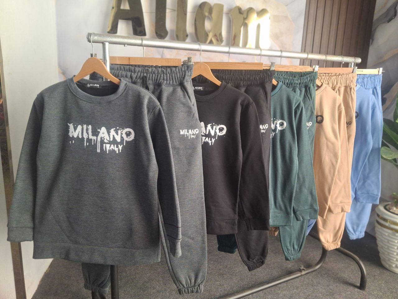 لسه مكملين في تحطيم الأسعار.. الـ Round وصل! 💣
​
عشان تفرش محلك صح، لازم التشكيل 
يكون كامل! 👌

 موديل MILANO الراوند.

موديل "الجوكر" اللي شغال معاك في أي وقت، خامة ومقاسات مظبوطة بالمللي.

​الموديل: ترنج راوند طباعة MILANO (تريندي جداً).

​الخامة: ميلتون شعيرات (محترمة وتدفي).

​المقاسات: L - XL - 2XL- 3xl.

​الألوان: 5 ألوان (أسود - رصاصي - زيتي - بيج - لبني).

​🔥 السعر :  بس!!

​الحق احجز كولكشن الـ Milano قبل نفاذ الكمية.


**إذا كنت صاحب هذا الإعلان وتريد حذفه لأي سبب، رجاءا أرسل رسالة إلى الدعم الفني**