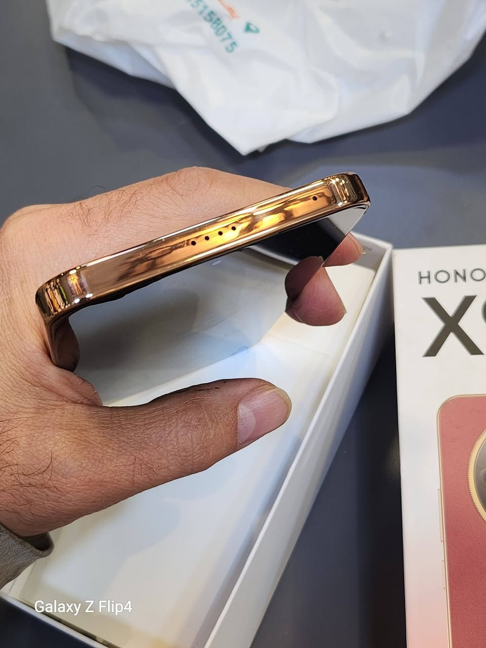 هونر x9 d
ذاكرة 256/12
نضافة 100% مستعمل كلش قليل
كامل ملحقات 
السعر 350 الف
بغداد حي الجهاد
***********
