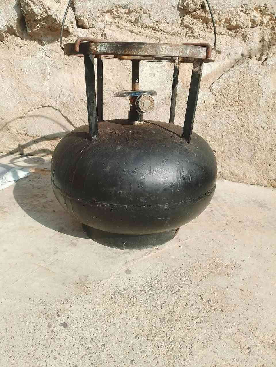 قلايه جديد مستخدمه مره 15قفل
قنينه غاز 10قفل العنوان النبي يونس ***********
