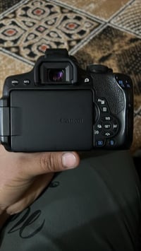 كانون 750d  لبيع مستعجل  قيم و اخذ  مع شاحنه وبطاريه 3️⃣ و جنطه  تواصل...