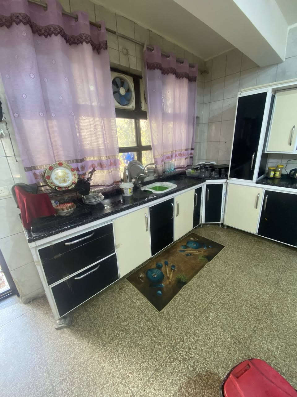 كاونتر للبيع اخو الجديد سعر 350 هـ*********** مكاني بغداد
