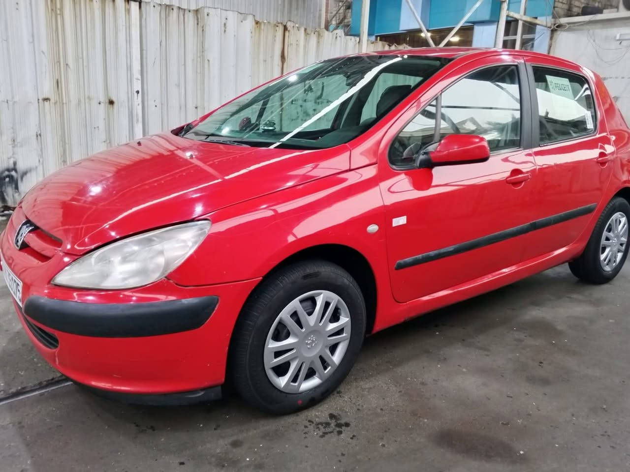 سلام عليكم بيجو 307 موديل 2005كير مكينه حداديه تبريد مكفوله من كلشي فقط صبغ جماليه سعره 58 مكان كربلاء رقم بغداد دولي دوخل حلو ‏‪***********‬‏
