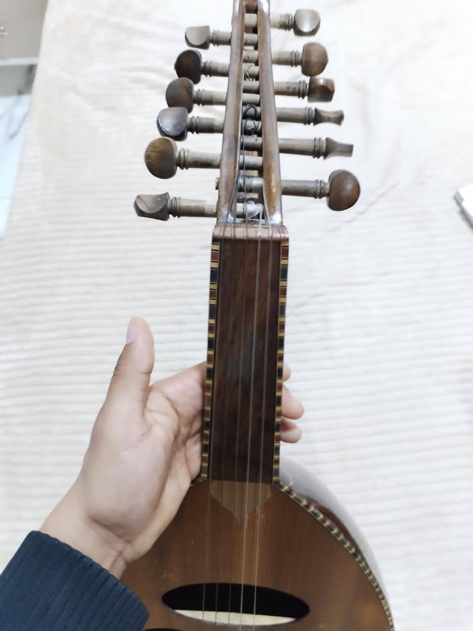 سلام عليكم عود زرياب جديد سحب اي فطر او عيب ما بي عنواني البصره سعر130الف ***********
