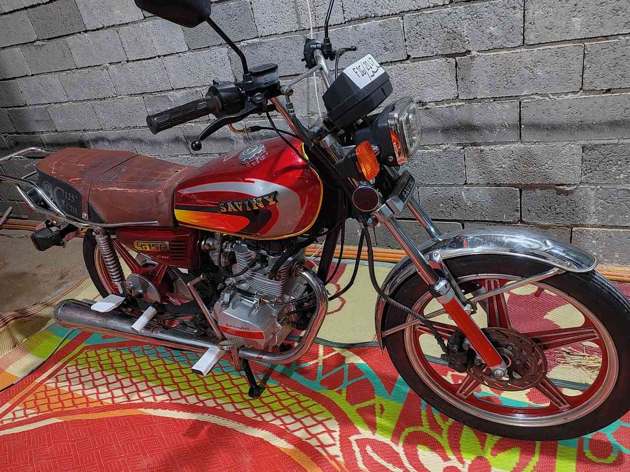 للبيع موديل 17 ورقه وحده بدون كمرك السعر 575 وبي مجال مراوس حسب القناعه للاستفسار *********** المكان الرمادي الشراع
