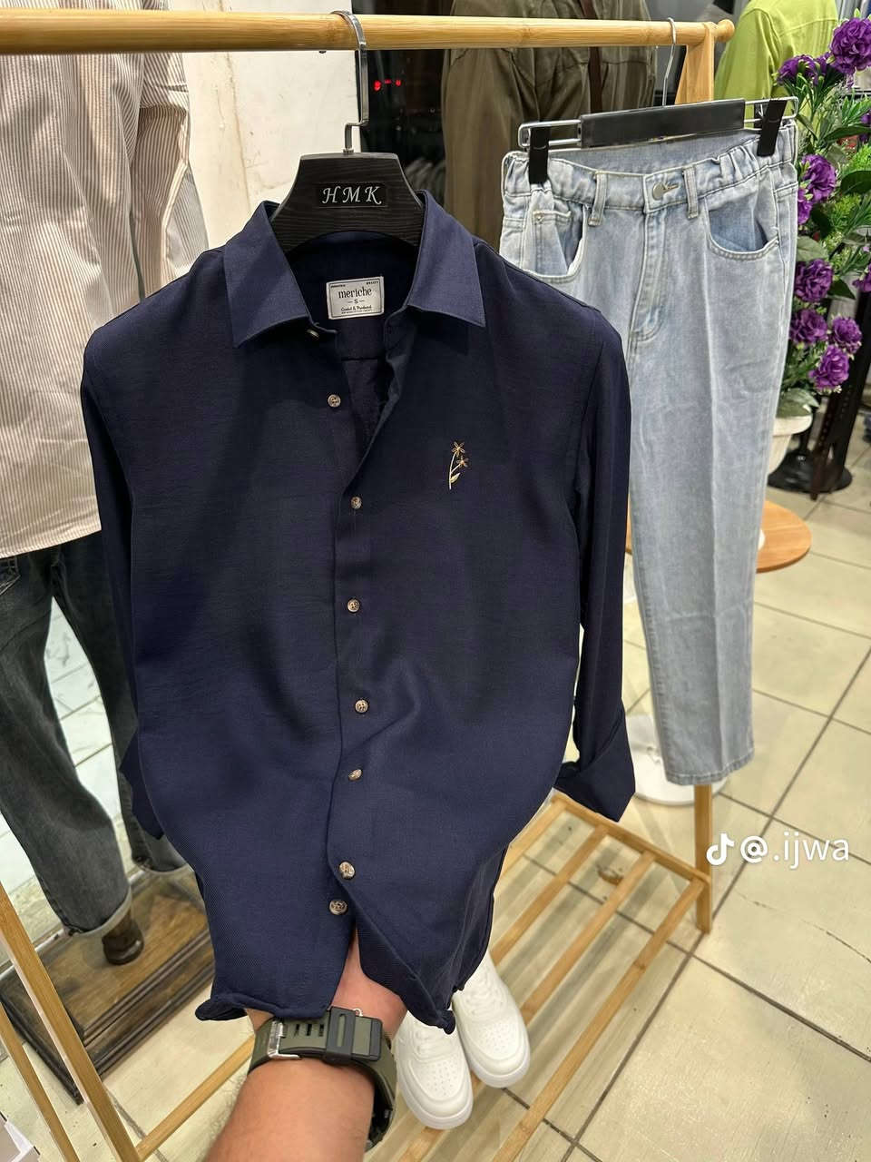 جديد ازياء احمد الغانمي عن وصول وجبه جديده العنوان السوق الكبير مقابيل شارع كاظم عويص سعر القميص. 15.  والبطرون.  15


**إذا كنت صاحب هذا الإعلان وتريد حذفه لأي سبب، رجاءا أرسل رسالة إلى الدعم الفني**