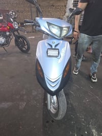 دراجه ماكس 140 للبيع سعر 350 وبيها مجال اتصال على الرقم بياع شرطه الخا...