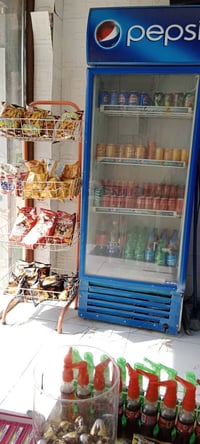 محل مواد غذائية • حي الشهداء • قرب جامعة العين