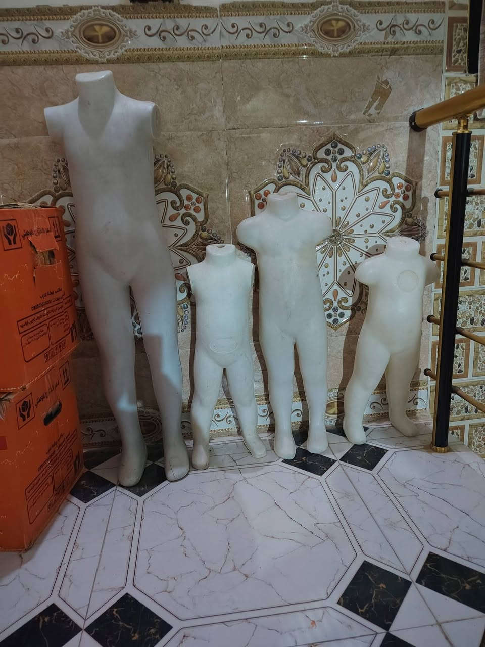 السعر كلهن ١٠ دوانيه حي العسكري الثاني


**إذا كنت صاحب هذا الإعلان وتريد حذفه لأي سبب، رجاءا أرسل رسالة إلى الدعم الفني**