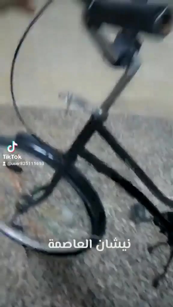 بايسكل للبيع كامل مابي نقص بس كشن هو وغراضة السعر 80 وبي مجال كلش هواي المكان بغداد البياع حي المعالف