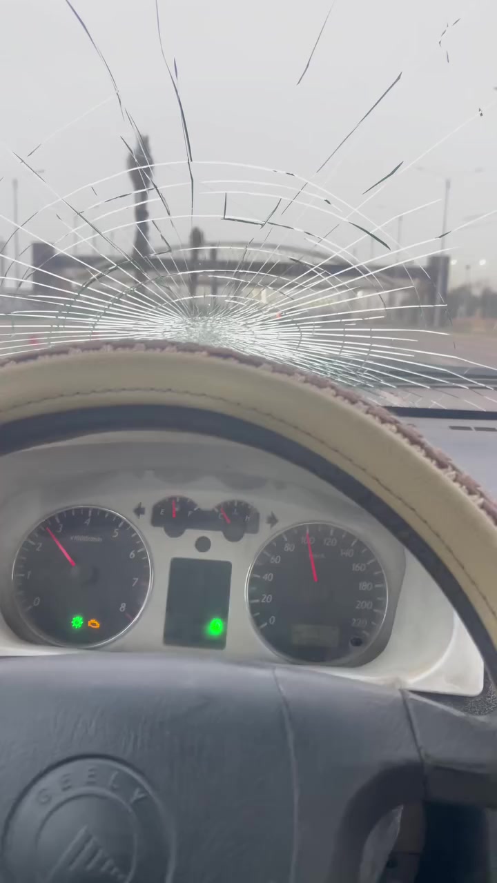 السلام عليكم سياره ck للبيع موديل 13 ابيض خصوصي 
كيرها نظيف كلجها جديد محرك بي لاستيك ولف حداديتها يرادلها ترتيب الجامه الاماميه مكسورة تبريدها شغال عوزه غاز بس سنويه ساقطة صار سنتين راعيها يريد مداور 
اي استفسار اتصل ***********
مكانها نجف ابو صخير سعرها 24وبيها مجال
