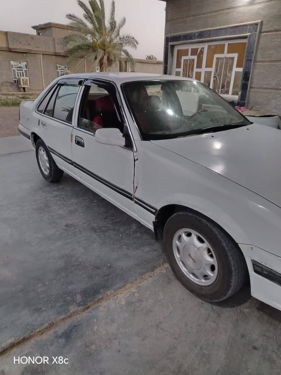 السلام عليكم ورحمة الله وبركاته 
دايو برنس موديل 1995رقم بغداد انكليزي محرك مبدل حاويه سياره بلاديه فقط بس الكير ضعيف نمره البك مرات تجي ومرات متجي السعر 28وبيها مجال مكان سياره بغداد تاجي هور الباشا ***********/***********
