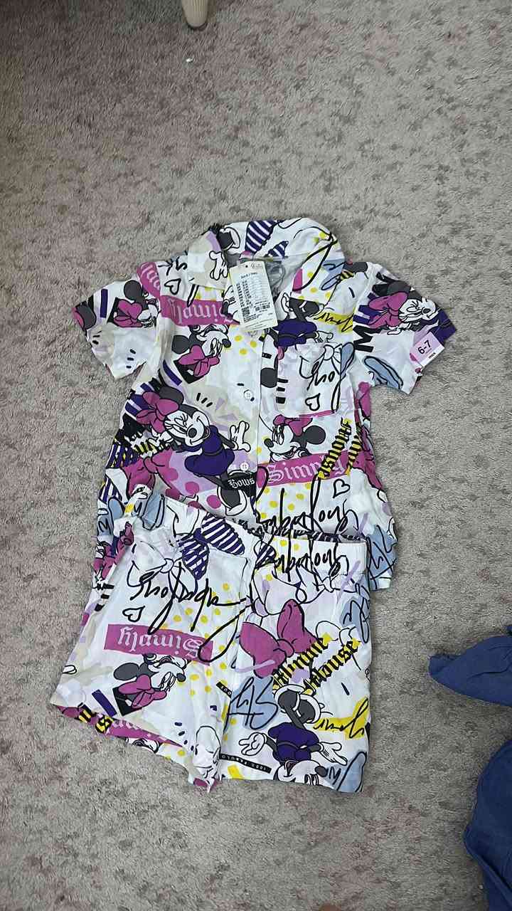 ملابس اطفال ماركة ماكس  وماركات اوريبية من عمر سنة ل 14 سنةاوربي كلة جديد الي  تحب تراسلني خاص ادزلي عمر  ابنهه او بتهه ادزلهه شعندي اسعار مناسبة


**إذا كنت صاحب هذا الإعلان وتريد حذفه لأي سبب، رجاءا أرسل رسالة إلى الدعم الفني**