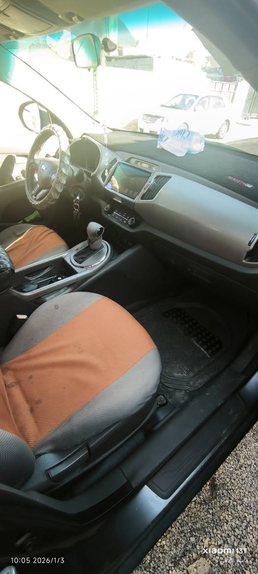 كيا سبورتج موديل 2016 وارد خليجي محرك 2400 دوش ماشيه 194 سيارة نظيفة تحكم ستيرن بيه جاملخ الخلفي صبغ والقماره جارده فقط السعر 130 وبيه مجال 
رقمي الاسيا ***********

رقمي الاثير *********** شراي يتصل
