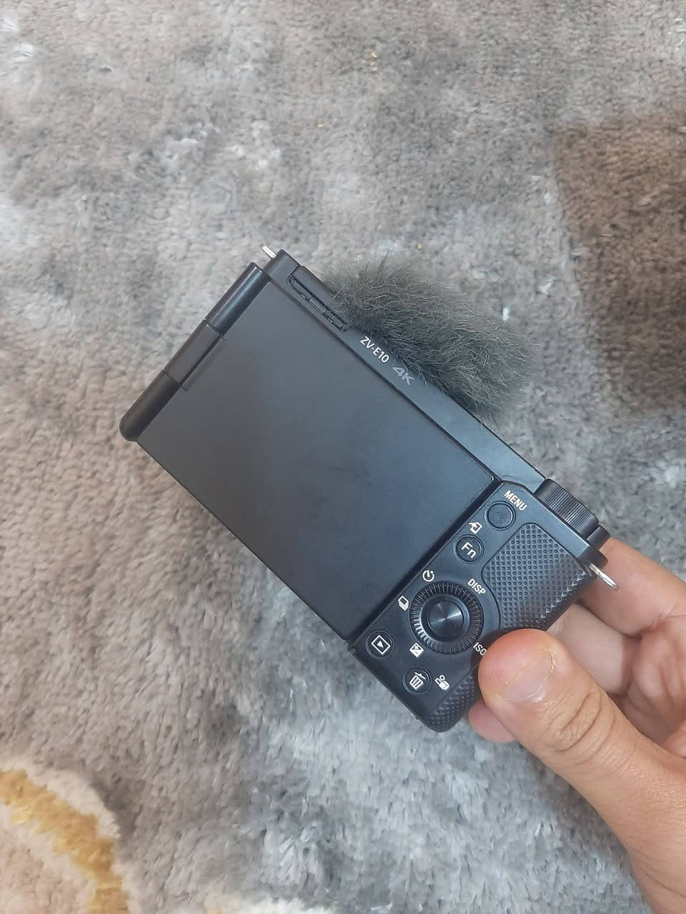 سوني zve10 للبيع
للبيع 
والمراوس ..
استعملها فيديو اكثر شي ونظيفة جداً
كل غراضها موجوده


**إذا كنت صاحب هذا الإعلان وتريد حذفه لأي سبب، رجاءا أرسل رسالة إلى الدعم الفني**