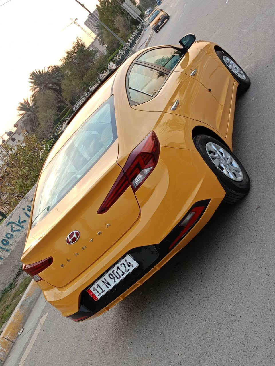 النتره ٢٠٢٠ خليجيه شركت القلم
كفاله من كلشي سياره جديده
بيه جاملغ ايسر تبديل اصلي طخه بصيطه حيل مصوره طخه
صبغه وحده ممعيوده
ماشيه ٨١ كيلو 
فول مواصفات 
فتحه سقف 
قطعتين تبريد 
لدات اماميه 
مري شفط 
كير مكينه كفاله برغي ممفتوح بل
 سياره على فحص
كير ATM ايتي ابلادي ٦ نمر
٣ وظعيات قياده 
مدوشمه عام ارظيه سفاري 
كشنات 
تخم تاير جديده 
بغداد بسمي 
سنويه لل ٣١ مجدده جديد
ارقام جدد
هيئه غرامه مصفره
سياره على فحص وين ميعجبك عده جاملغ كفاله من كلشي
السعر ١٤٧ وبيه مجال تلفوني *********** البياع تقاطع درويش
