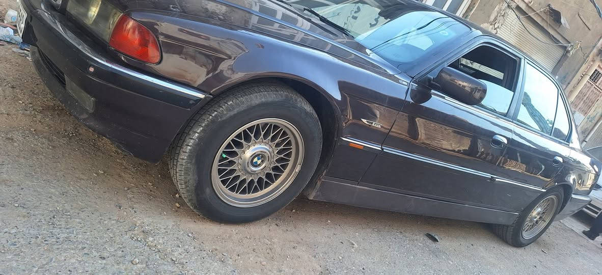 كاسح ٧٤٠ اصل فصل  كير محرك بشرط ادامه كاملة تايرات وياله بالجيس  بدون اي ضرر ع شركة  رقم كركوك جديد بشرط التحويل موديل ٩٥ سلايد تبريد 
بيع فقط نقدا ٧٢مستعجل ع بيع  علما تم شرائها ب٨٥ ،،
*********** خابر ع رقم مكلف بالنشر

