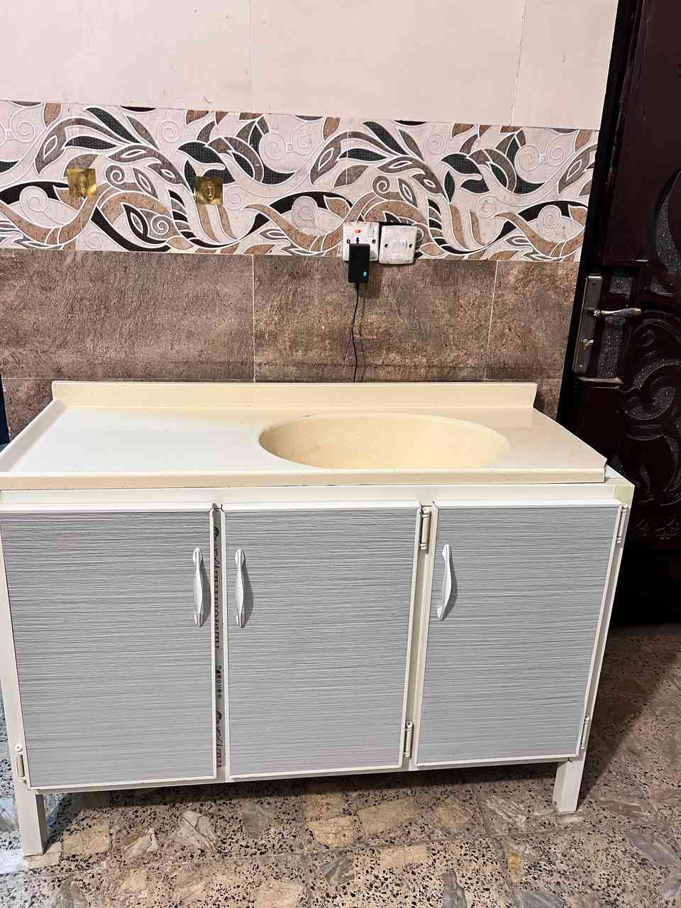 للبيع كاونتر ثلاث قطع مرمر بي  ثلمه بسيطه بلمرمر مال سنك بغداد مدينة الصدر


**إذا كنت صاحب هذا الإعلان وتريد حذفه لأي سبب، رجاءا أرسل رسالة إلى الدعم الفني**