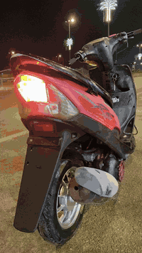 سلام عليكم ماكس عدله للبيع جديده حيل مامفتوحه المكينه خرسه وأكفلها إلك من تنقيص وتبخير ونضوح شلعه ومعدل تشك الكاع أو مابيها أي نقص الدراجه بيها تزويدات خارجيه كلج رياضي خلفي بيها اوياله أصليات قبق عمبار أو قبق فلاوين تزويد كله اصلي اشاير ٧ ألوان لايت اصفر وثلجي بكلايت كلها شغاله سلف هندر….
سعرها 700 وبيها مجال
مكان كربلاء كنطرة السلام 
للاستفسار ***********
