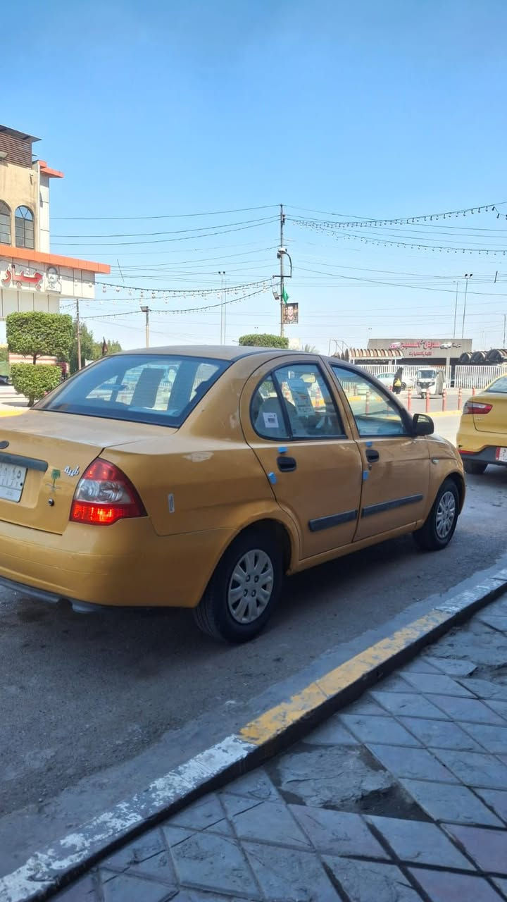 سلام عليكم طيبه موديل 2015بيه صبغ بين الباب ولجاملغ اثر شخوط فقط كير محرك تبريد خير من الله شواصي صدر امامي خلفي 
تخم تاير هستوني شاده 
السعر 36بيه مجال للطيبين 
العنوان بغداد النعيريه الستفسار 
***********
