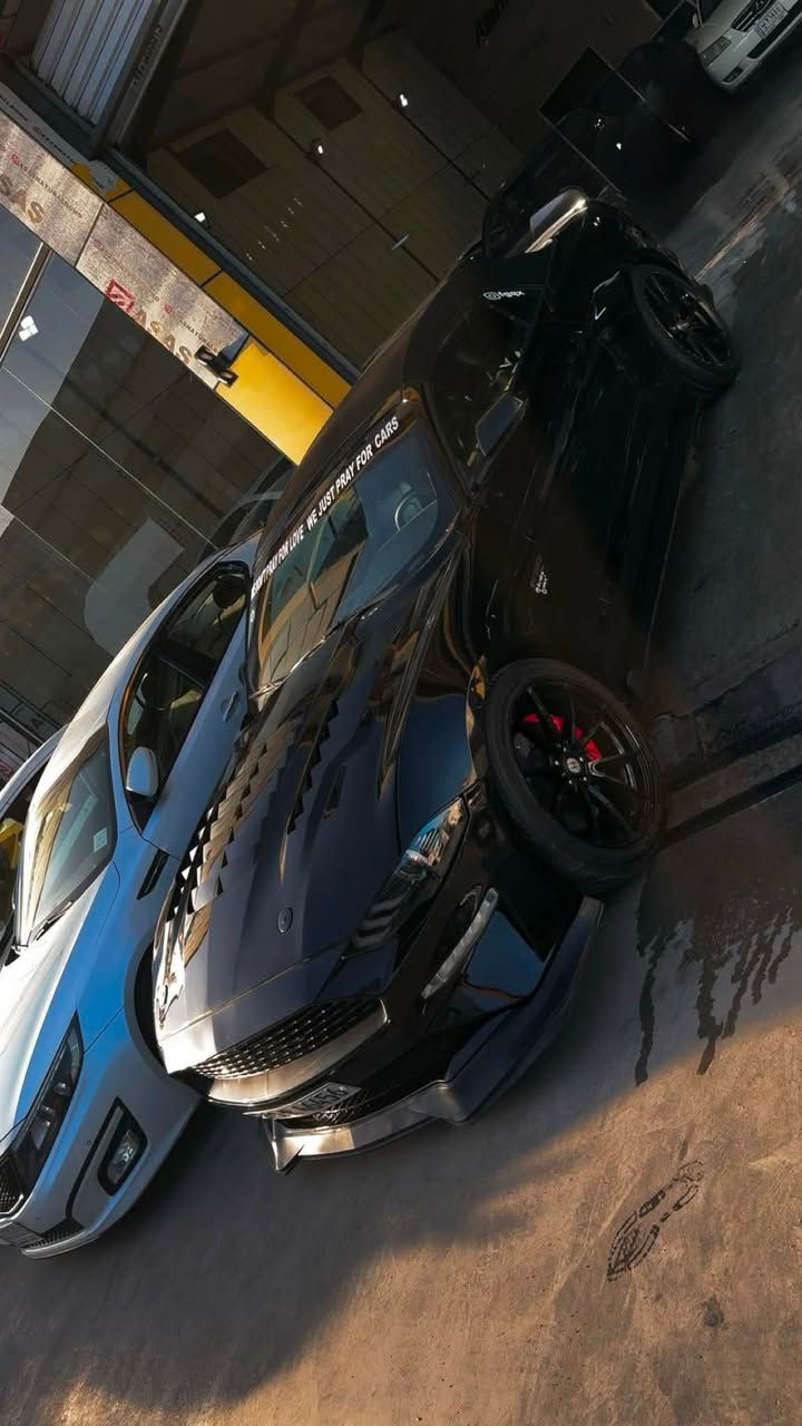 السلام عليكم
موستنك 2019 Gt 
بريميوم السيارة
فول مواصفات دجتل
تدفئة تبريد
اعلى مواصفات معروف البريميوم
بيها 5 قطع صبغ
الاضافات
بك لايت سموك
شوتك بيموس ريسنك
داون بايب
اكس بايب
جهاز لهب فليم كت
اضائة داخلية
مكان السيارة  معارض البياع
السعر 165
الرقم ***********
