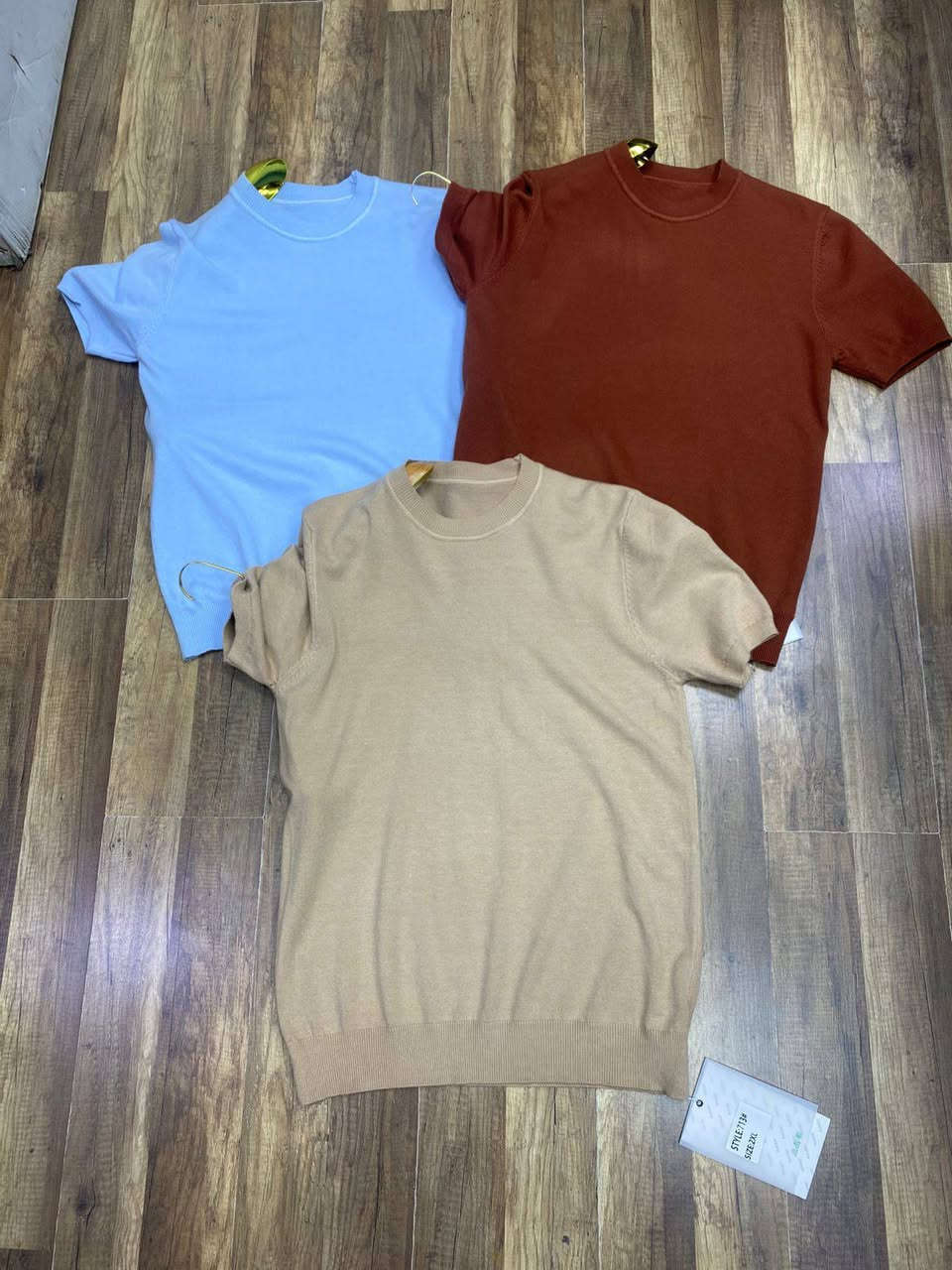 #ازياءالريان
وصلت أحدث تشكيلة من الألبسة الشبابية والولادية المحير 
ستايل أنيق – خامة مريحة – جودة عالية 👌
خلّي إطلالتك مختلفة وتميّز بأحدث الموديلات الشبابية 🔥
📍 متوفر الآن في:
أزياء الريان للألبسة الرجالية
📞 للحجز والاستفسار:
***********
تابعونا على الانستغرام
ra.80o
#ازياءالريان٠للألبسةالرجالية
العنوان شارع البريد مقابل التربية
